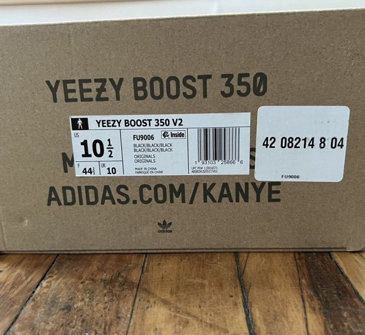 Adidas Yeezy Boost 350 V2 Black non Reflective