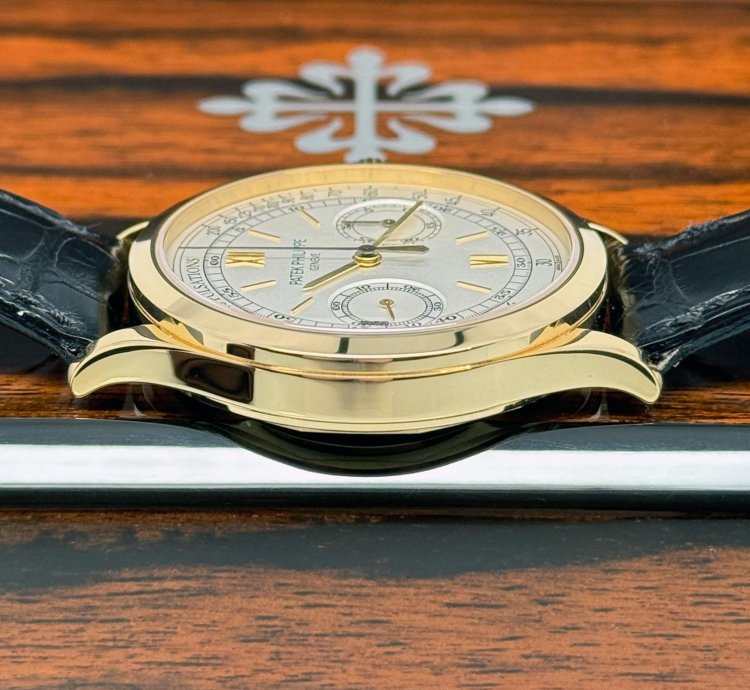 Patek Philippe Chronograph Complications Chronograph 5170j-001