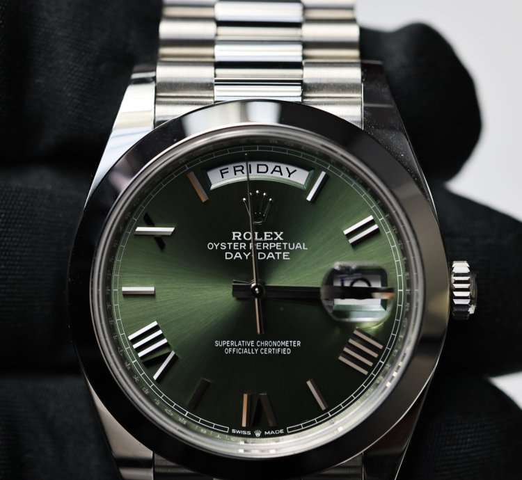 Rolex Day-date 40 2021 Olive Dial Unworn 228206