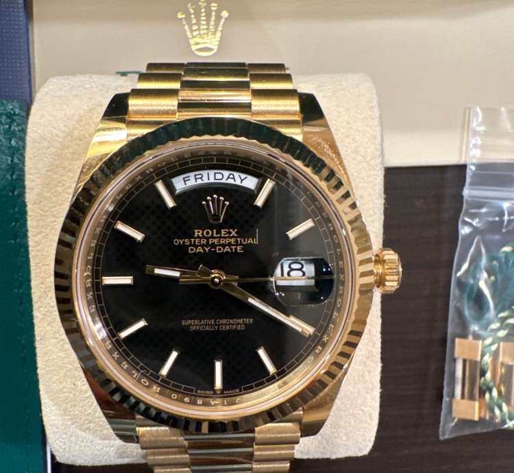Rolex Day-date 40 2021 Rolex Day Date Yellow Gold President 40mm Unworn Box Pa