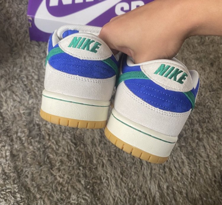 Sb Dunk Low Malachite Hyper Royal