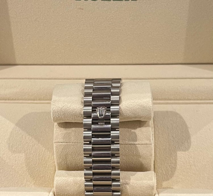 Rolex Day-date 40 2021 White Gold Day-date 40 Factory Meteorite Baguette Diamond Dial Box Papers 228239