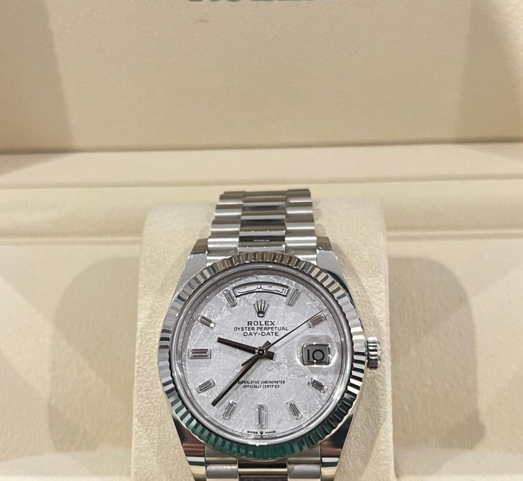Rolex Day-date 40 2021 White Gold Day-date 40 Factory Meteorite Baguette Diamond Dial Box Papers 228239