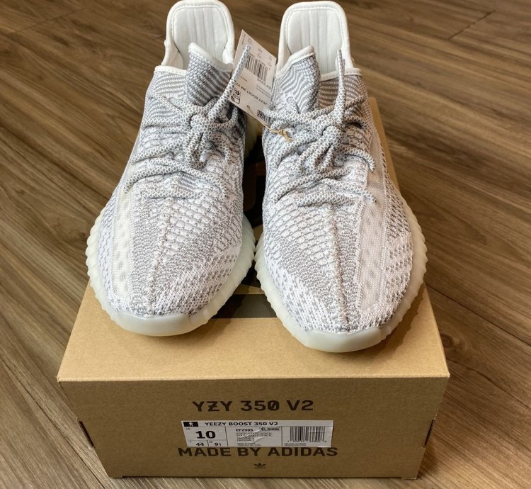 Adidas Yeezy Boost 350 V2 New