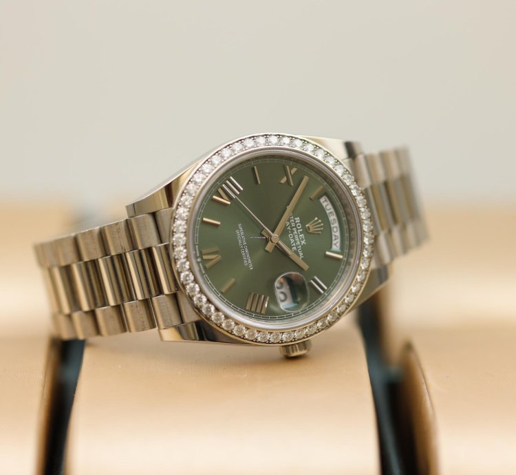 Rolex Day-date 40 2022 Day-date 40mm Olive Green Dial White Gold 228349rbr