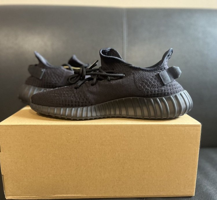 Adidas Yeezy Boost 350 V2 Onyx