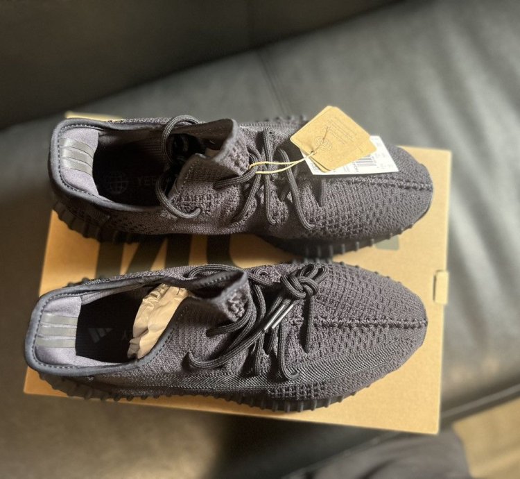 Adidas Yeezy Boost 350 V2 Onyx