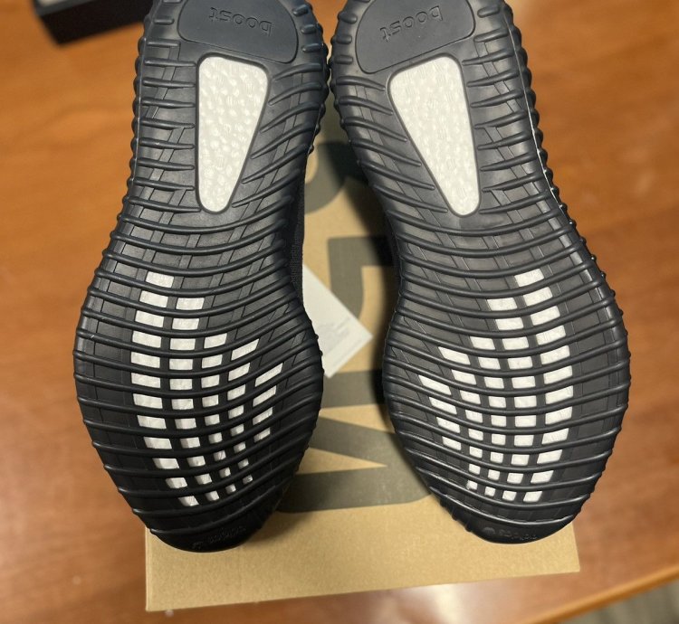 Adidas Yeezy Boost 350 V2 Onyx
