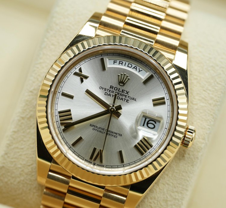 Rolex Day-date 40 2022 Yellow Gold Day-date 40 228238 Silver Roman Dial Unworn Box And Papers