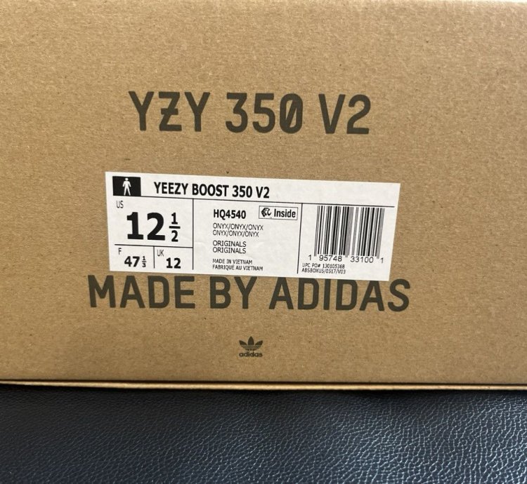 Adidas Yeezy Boost 350 V2 Onyx