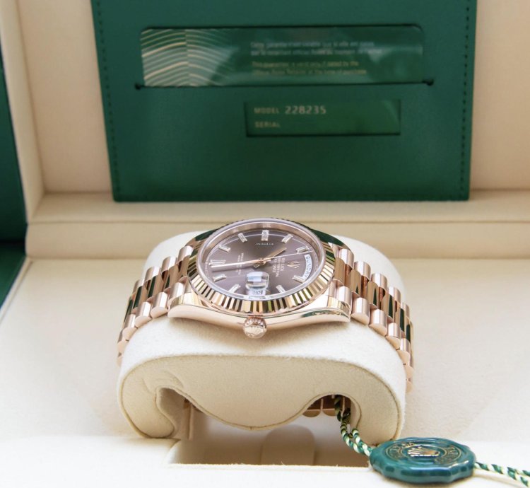 Rolex Day-date 40 2023 40mm Day-date 18k Everose Chocolate Baguette Diamond Dial Unworn In Stock