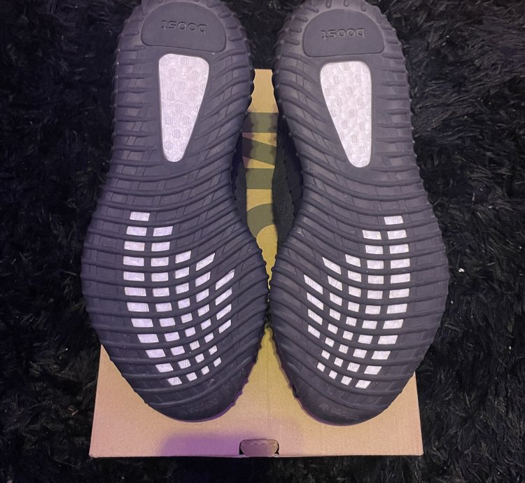 Adidas Yeezy Boost 350 V2 Onyx 22 23