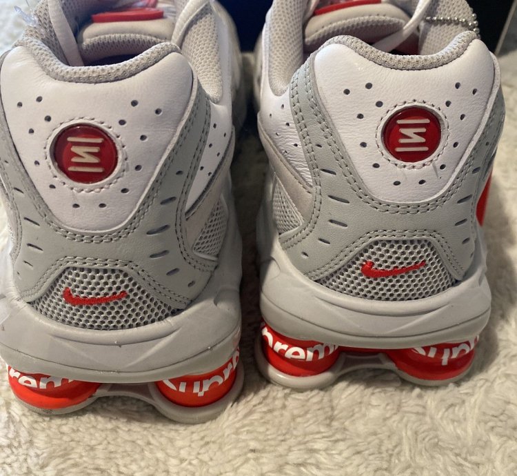Supreme Nike Shox White