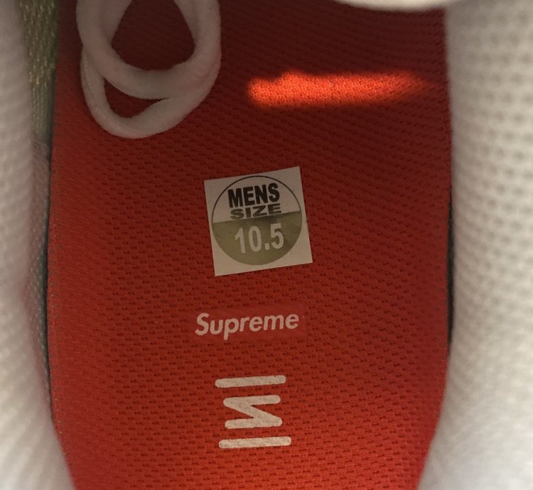 Supreme Nike Shox White