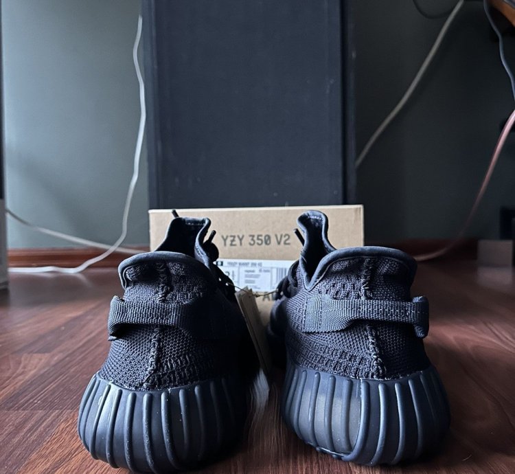 Adidas Yeezy Boost 350 V2 Onyx Size 12 5m Hq4540