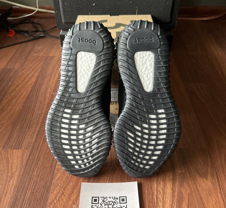 Adidas Yeezy Boost 350 V2 Onyx Size 12 5m Hq4540