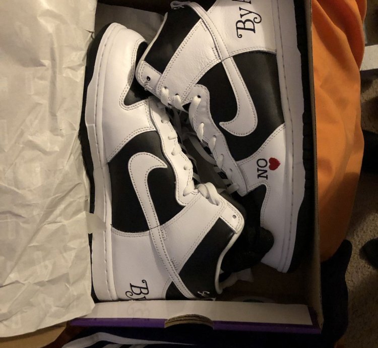 Supreme Nike Stormtrooper Dunks