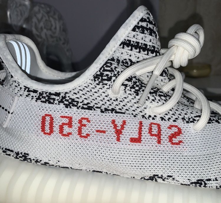 Adidas Yeezy Boost 350 V2 Zebra