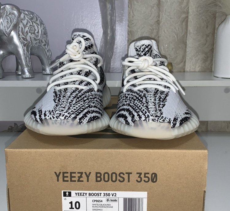 Adidas Yeezy Boost 350 V2 Zebra