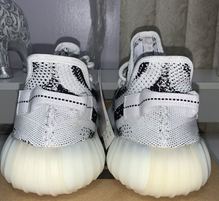 Adidas Yeezy Boost 350 V2 Zebra