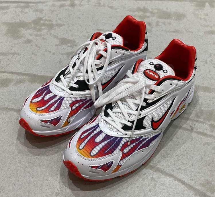 Supreme Nike Zoom Streak Spectrum Plus white
