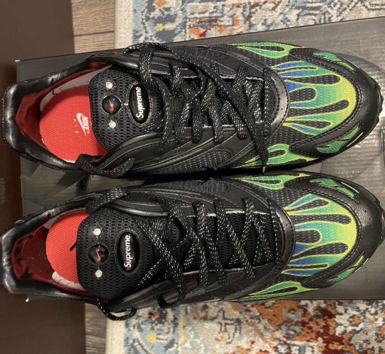 Supreme Nike Zoom Streak Spectrum Plus Size 9 5