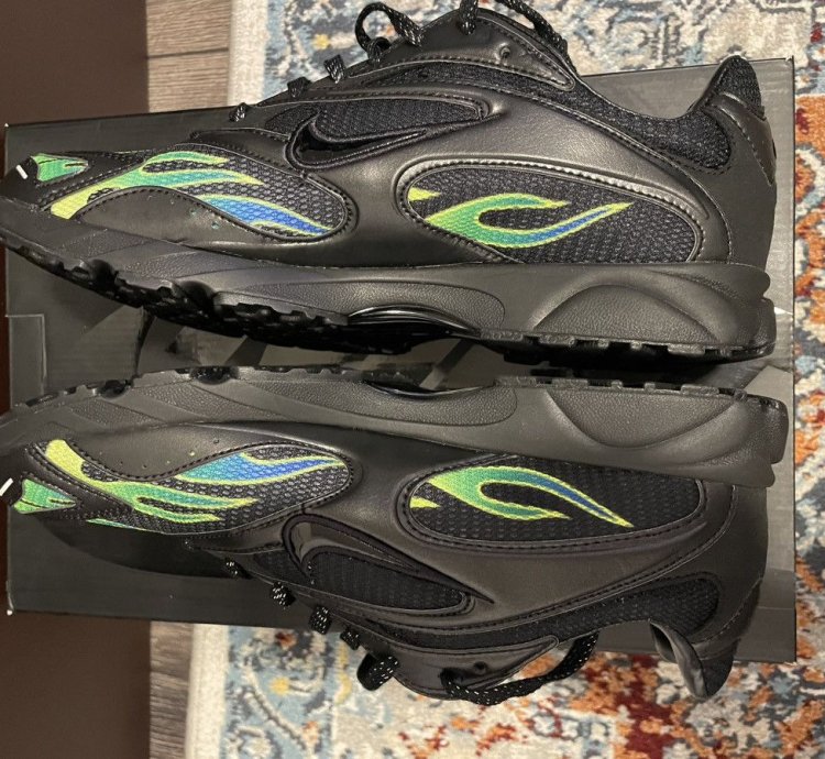 Supreme Nike Zoom Streak Spectrum Plus Size 9 5