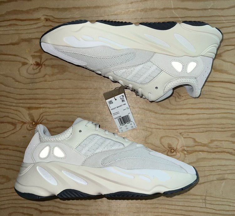 Adidas Yeezy Boost 700 Analog Size 13 New