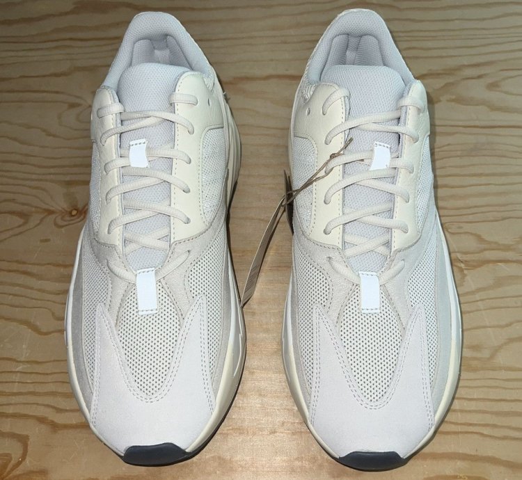 Adidas Yeezy Boost 700 Analog Size 13 New