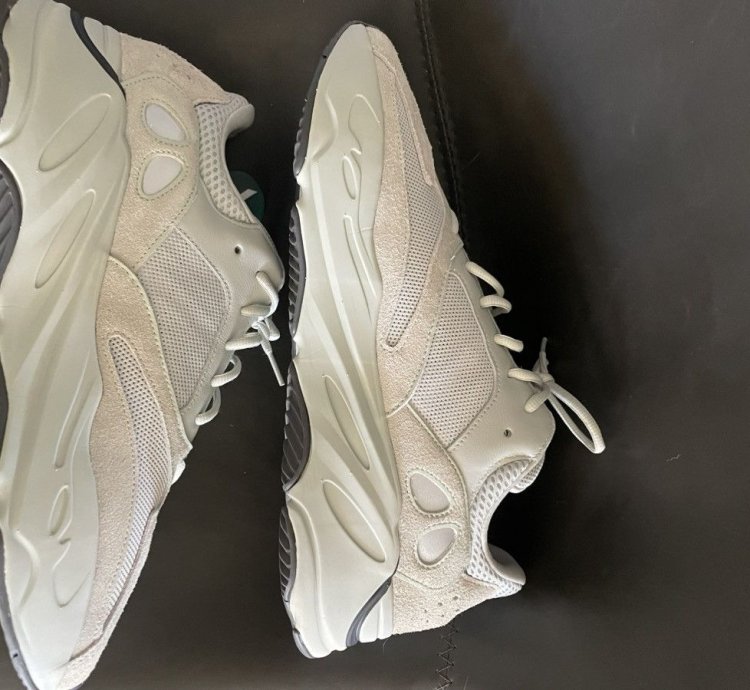 Adidas Yeezy Boost 700 Salt 2019 2023