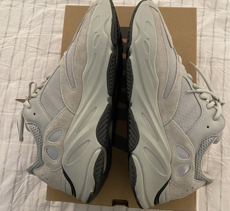 Adidas Yeezy Boost 700 Salt Brand New