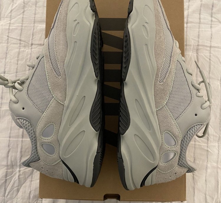 Adidas Yeezy Boost 700 Salt Brand New