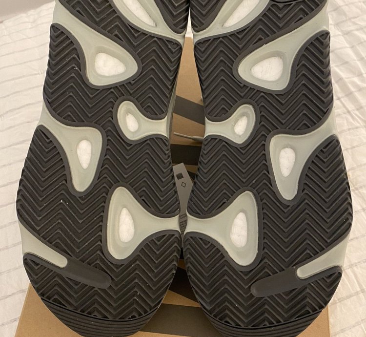 Adidas Yeezy Boost 700 Salt Brand New