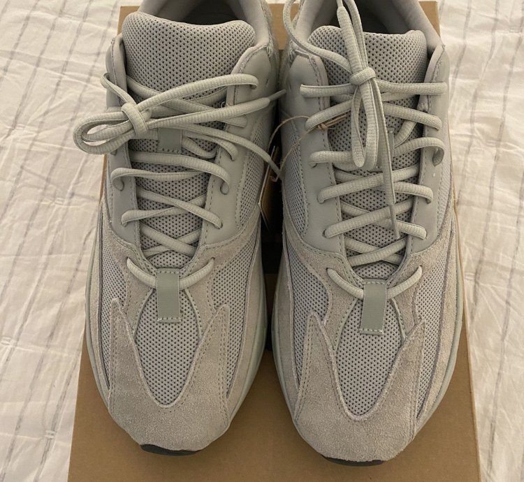 Adidas Yeezy Boost 700 Salt Brand New