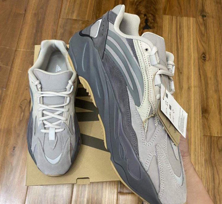 Adidas Yeezy Boost 700 V2 Tephra Sz 12m
