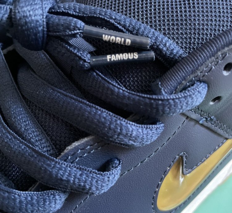 Supreme Sb Dunk Low Gold Navy Size 10 5