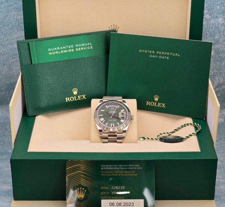 Rolex Day-date 40 2024 Brand New Full Set With White Tag important