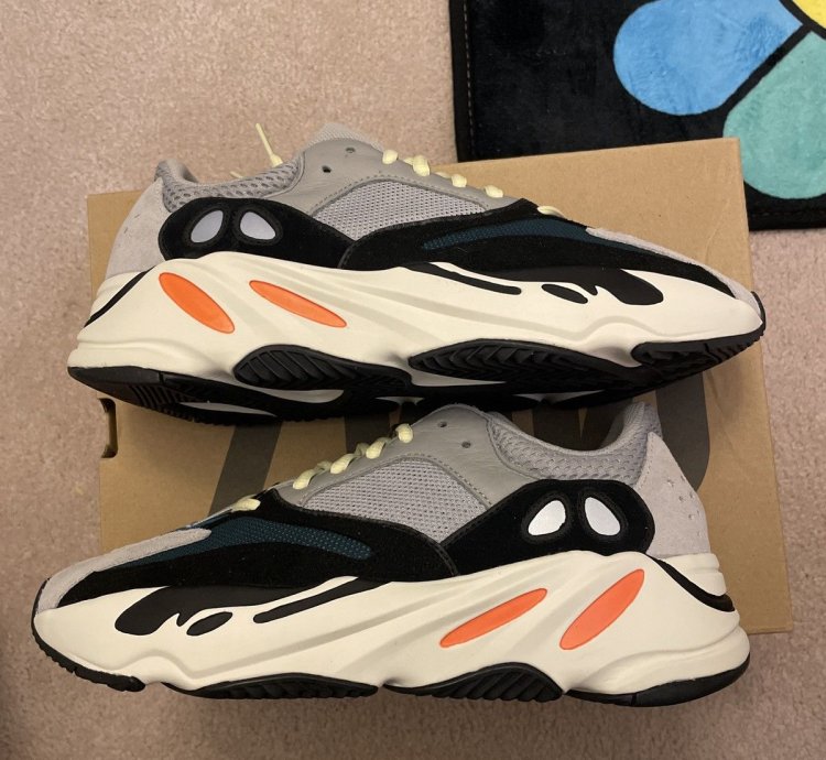 Adidas Yeezy Boost 700 Wave Runner Size 8