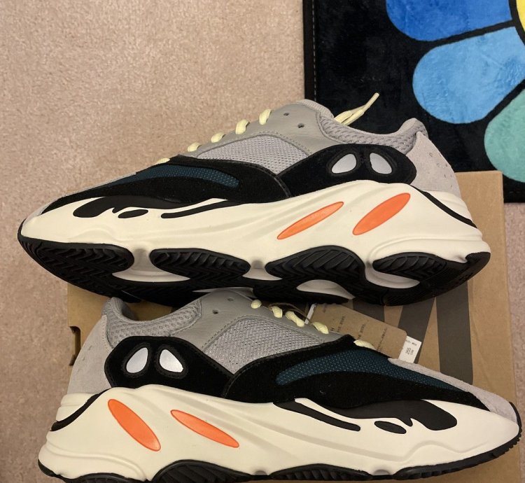 Adidas Yeezy Boost 700 Wave Runner Size 8