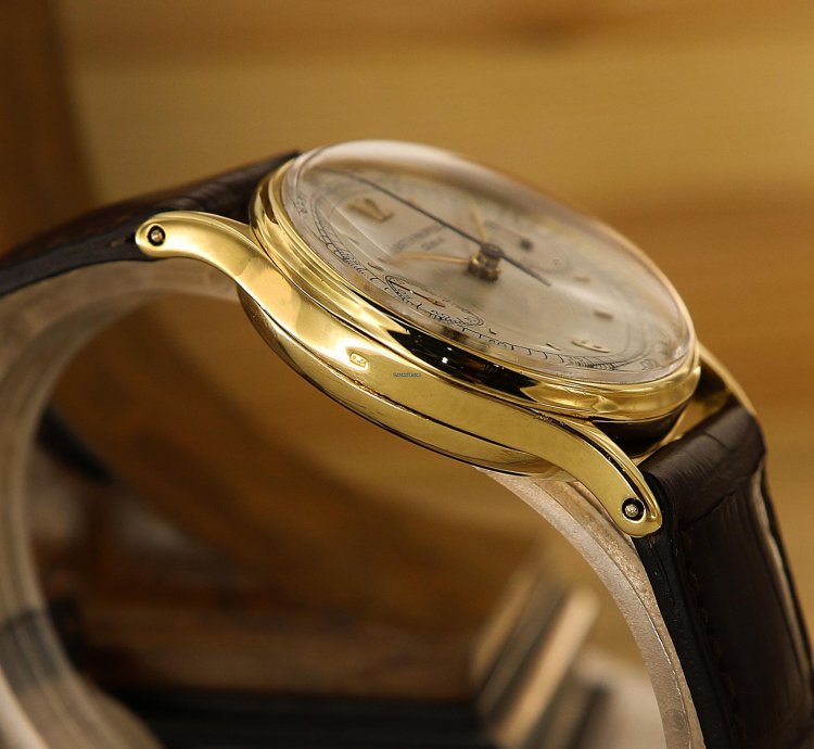 Patek Philippe Chronograph Rare Vintage Chronograph Ref 130 18kt Yellow Gold From 1947