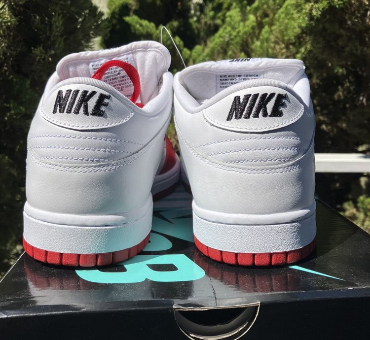 Supreme Sb Dunk Low Red White Varsity Red-white-black