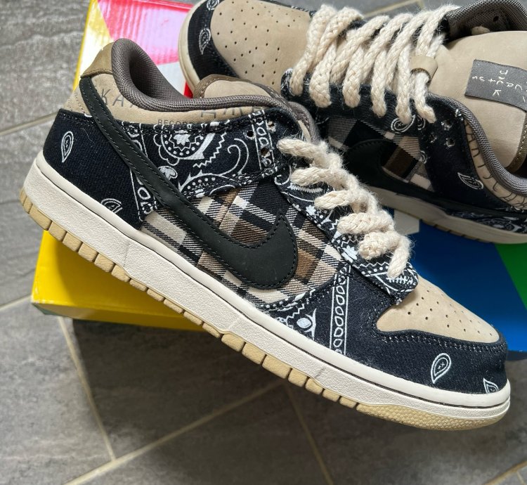 Nike Sb Dunk Low Travis Scott