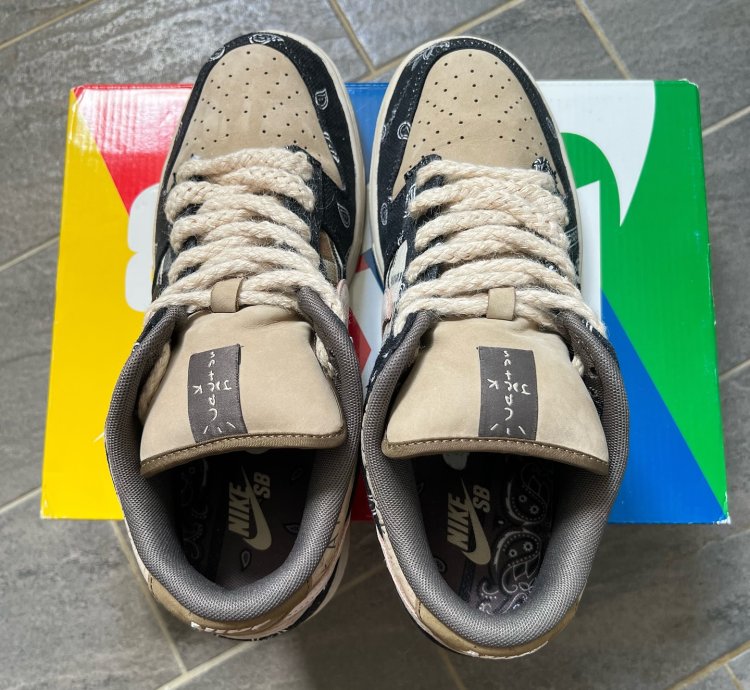 Nike Sb Dunk Low Travis Scott