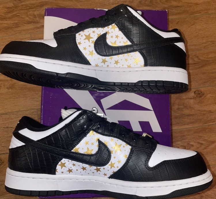 Supreme Sb Dunk Low Stars black