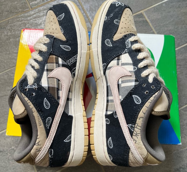 Nike Sb Dunk Low Travis Scott