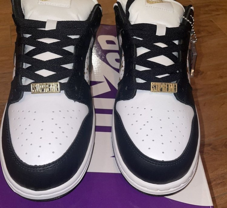 Supreme Sb Dunk Low Stars black
