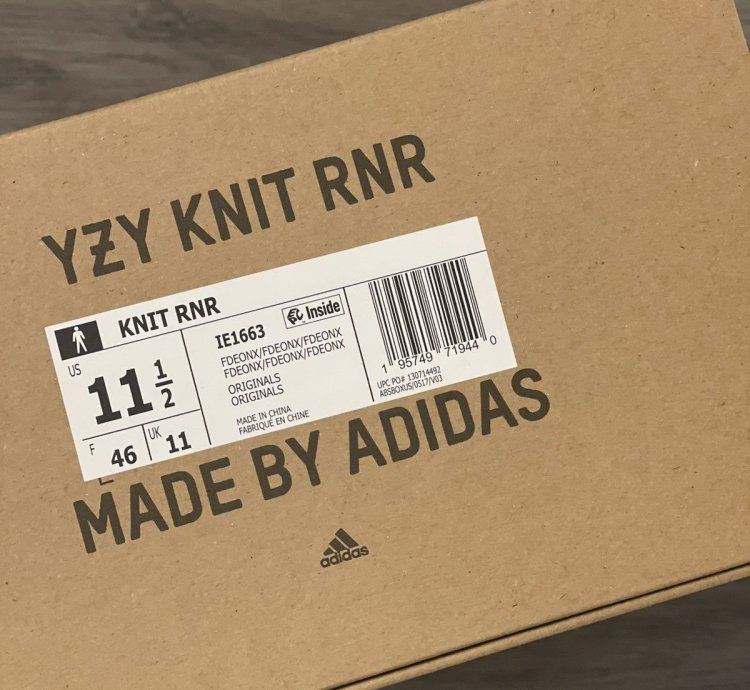 Adidas Yeezy Knit Rnr Onyx Size 11 5m