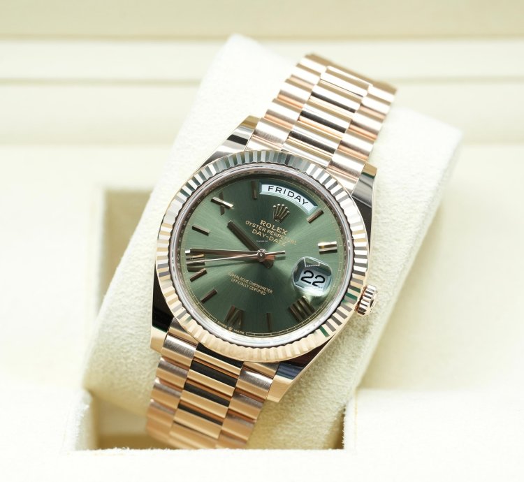 Rolex Day-date 40 2024 Rose Gold Day-date 40 Olive Green Dial Unworn Box And Papers 228235