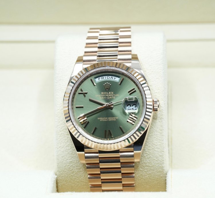 Rolex Day-date 40 2024 Rose Gold Day-date 40 Olive Green Dial Unworn Box And Papers 228235