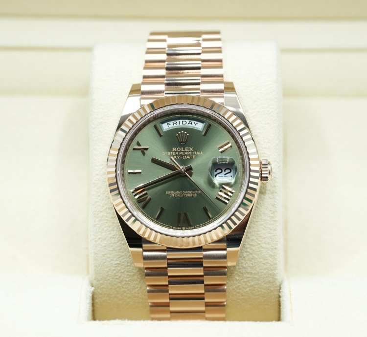 Rolex Day-date 40 2024 Rose Gold Day-date 40 Olive Green Dial Unworn Box And Papers 228235